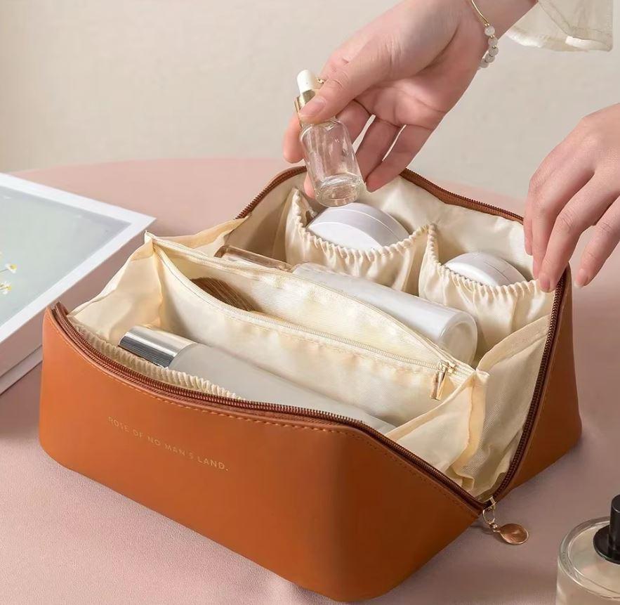 Large Travel Cosmetic Bag for Women Leather Makeup Organizer Female Toiletry Kit Bags Make Up Case Storage Pouch Luxury Lady Box